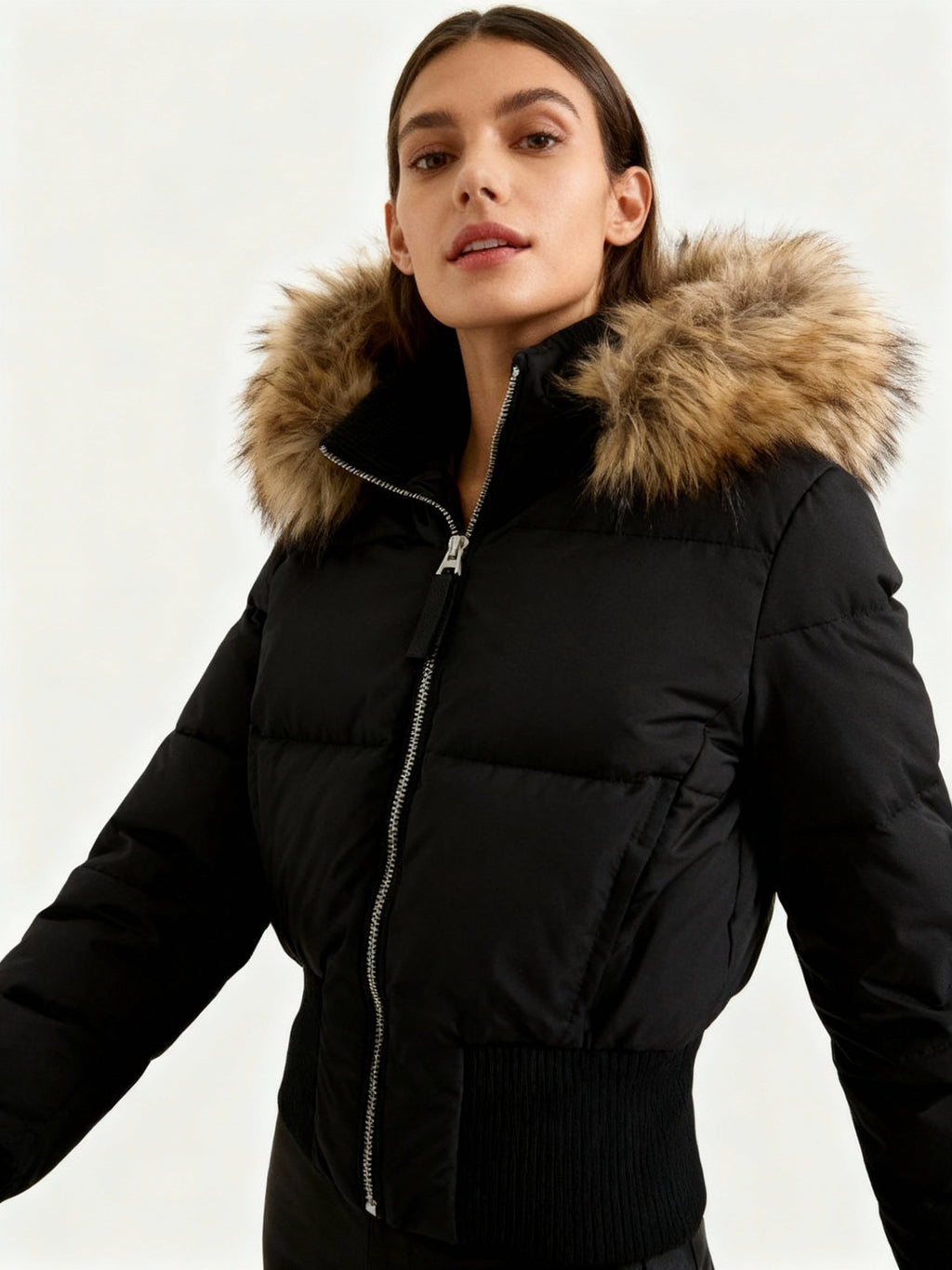 Amanda | Chaqueta de Plumas con Capucha