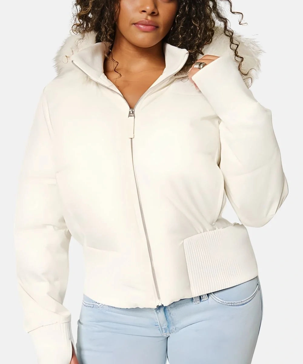 Amanda | Chaqueta de Plumas con Capucha