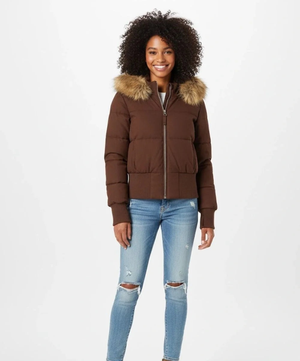 Amanda | Chaqueta de Plumas con Capucha